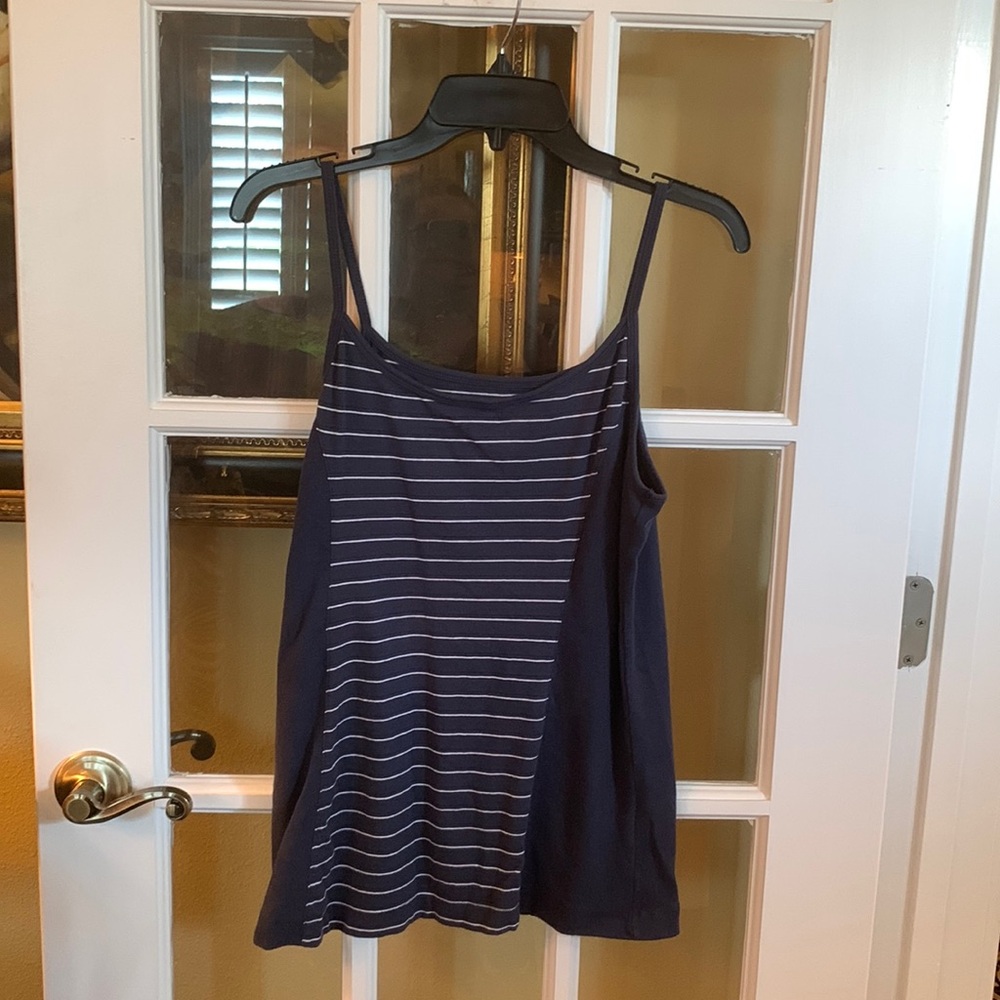 Brand: banana republic. Size: XL.  Color: navy and white